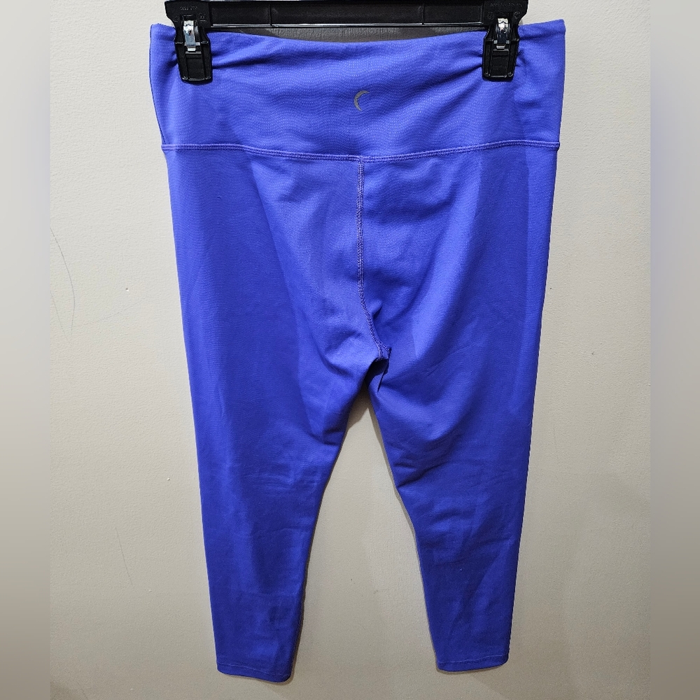 Zyia Active Purple Soft Stretch Crop Ankle Workout Athletic Leggings Size 8-10 - Picture 5 of 9